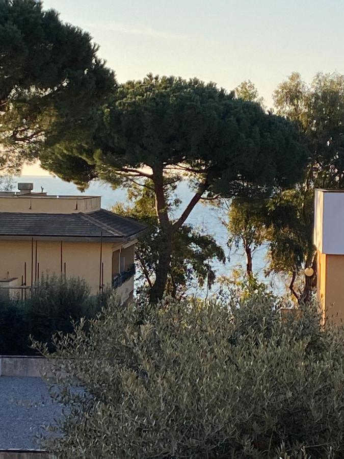 Appartamento In Zona Esclusiva A 50 Mt Dal Mare Arenzano Exteriör bild