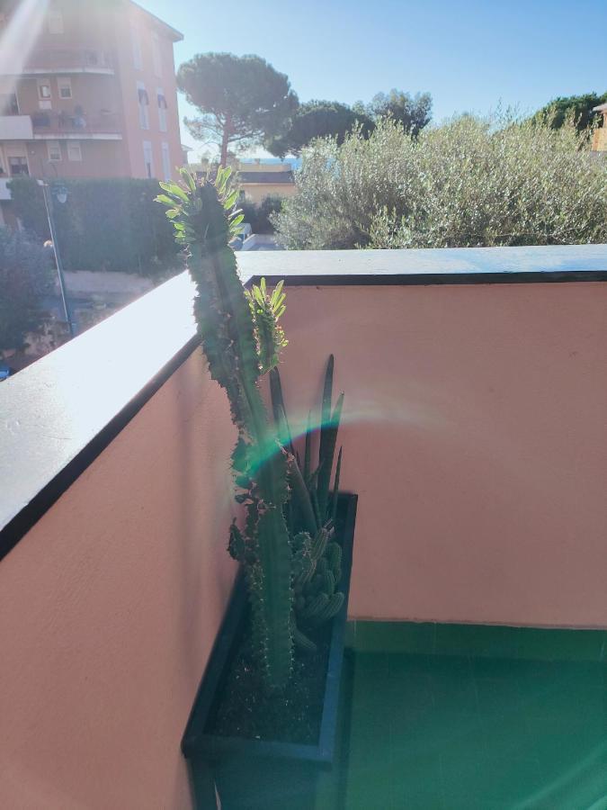 Appartamento In Zona Esclusiva A 50 Mt Dal Mare Arenzano Exteriör bild